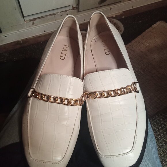 Shoes - Woman's Shoes